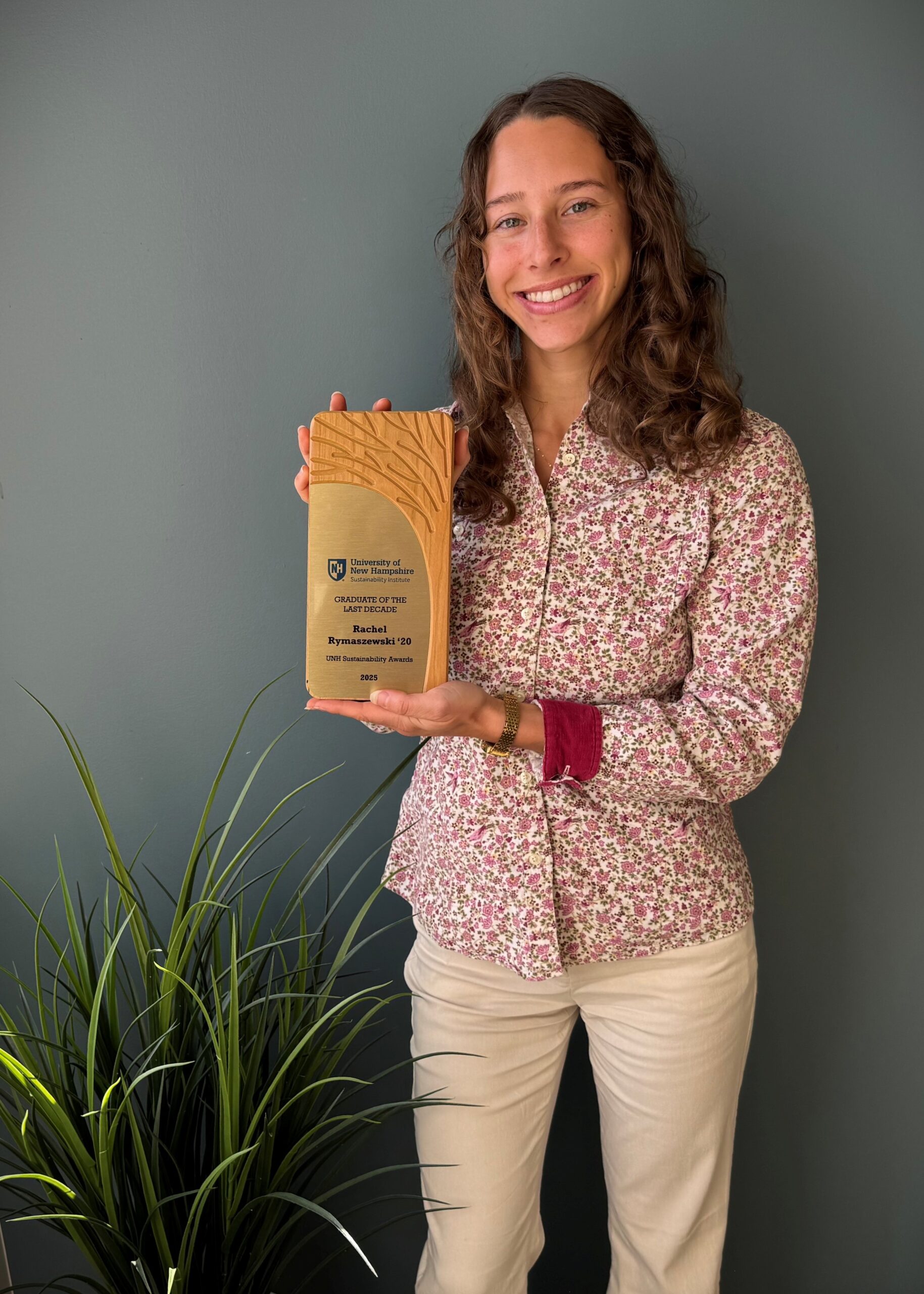 Rachel Rymaszewski, Senior Research Analyst at Prime Buchholz, has been selected to receive a 2025 UNH Sustainability Alumni Award in the Graduate of the Last Decade category.
